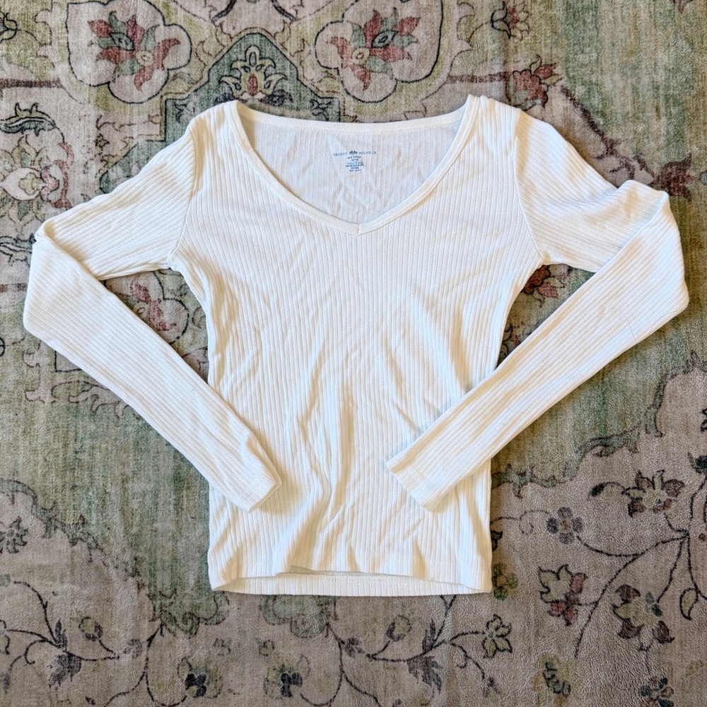 Brandy Melville White Ribbed Long Sleeve Top